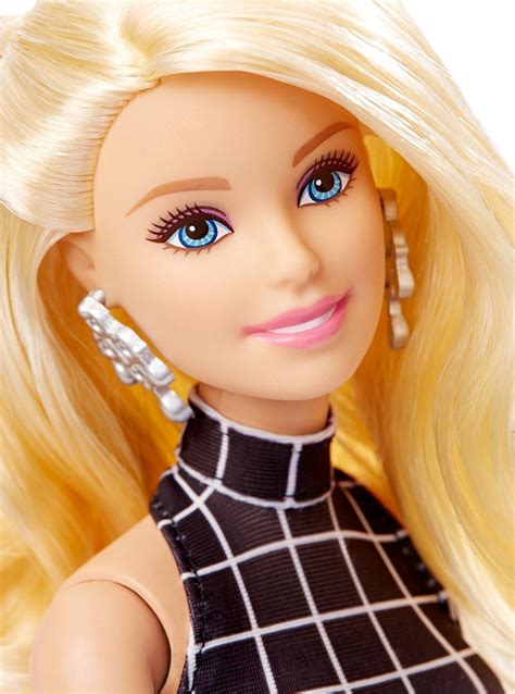 barbie blonde